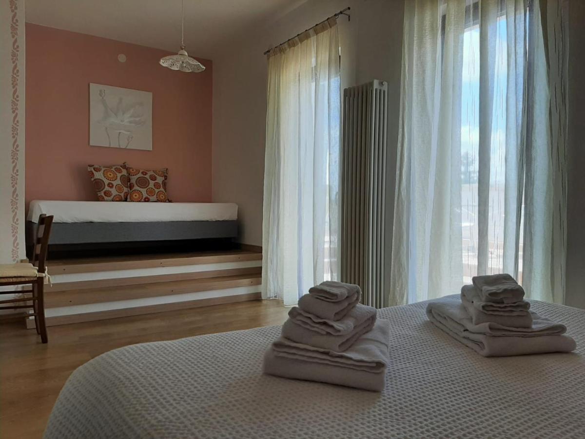 Bed and Breakfast La Quercia San Mauro di Saline Екстер'єр фото